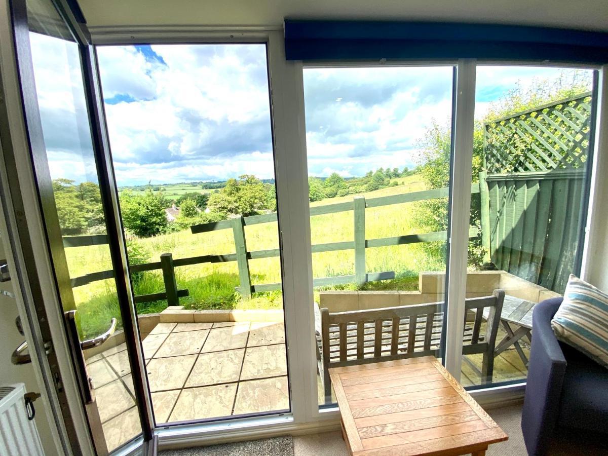 A Secluded Self Contained Country Suite With A View - Parking, Easy Access To Bath Коршам Экстерьер фото